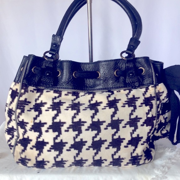 JUICY COUTURE Y2K black and cream Daydreamer houndstooth velour tote handbag. - Picture 6 of 16